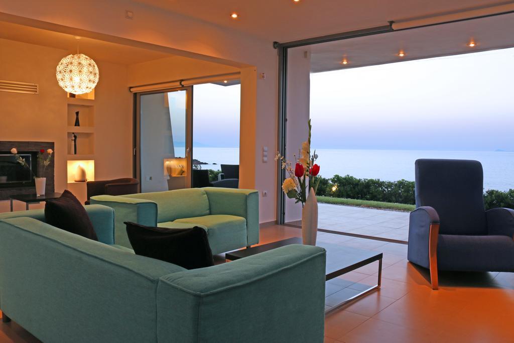 Villa Almyra Gournes Gouvon Room photo